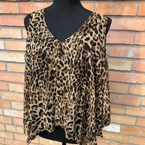 Lily White Cold shoulder  Sz M